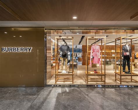 burberry shop in singapore